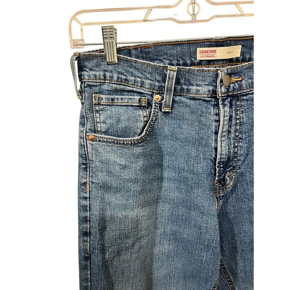 Levi Strauss Signature Bootcut Jeans Mens Size 32x34 Blue Denim Mid-Rise Relaxed - Picture 2 of 7